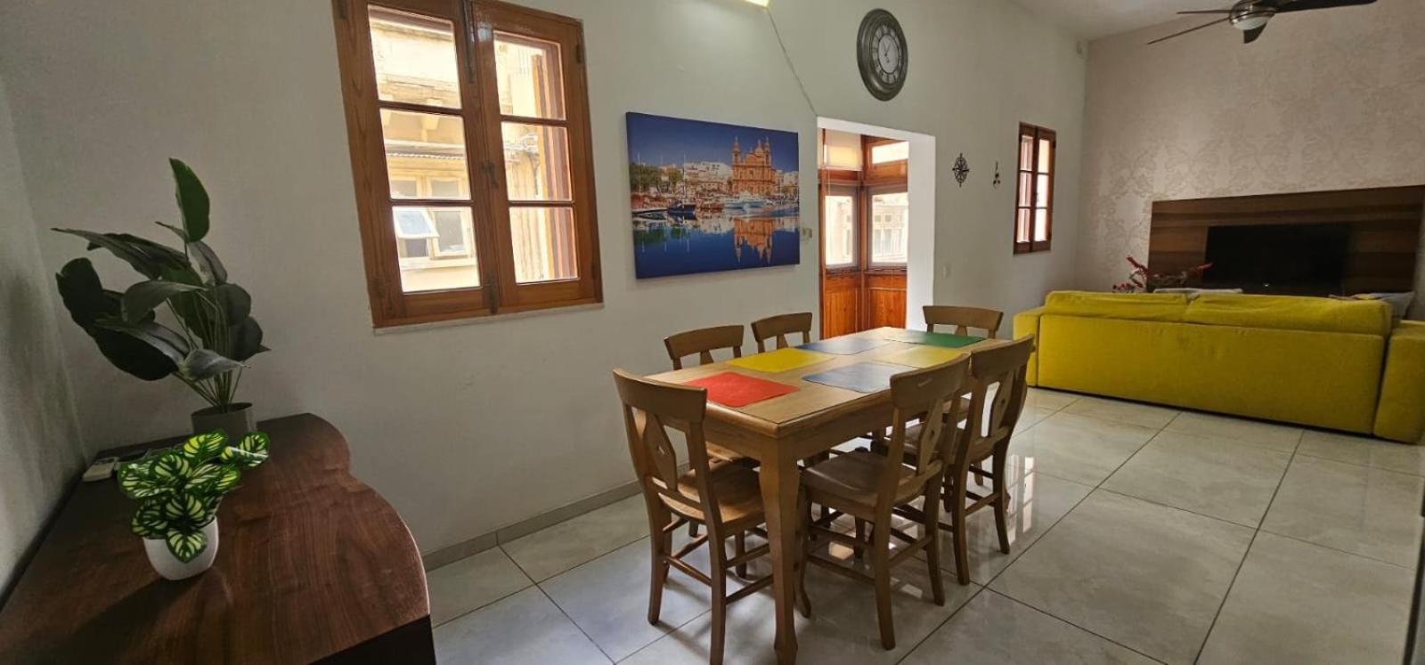 3 Floors Villa On Promenade 4 Bedrooms 3 Bathrooms Sliema Dış mekan fotoğraf