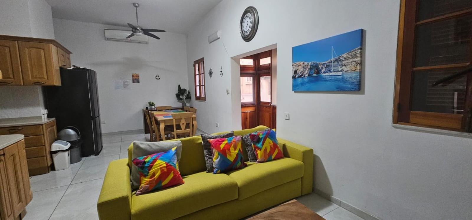 3 Floors Villa On Promenade 4 Bedrooms 3 Bathrooms Sliema Dış mekan fotoğraf